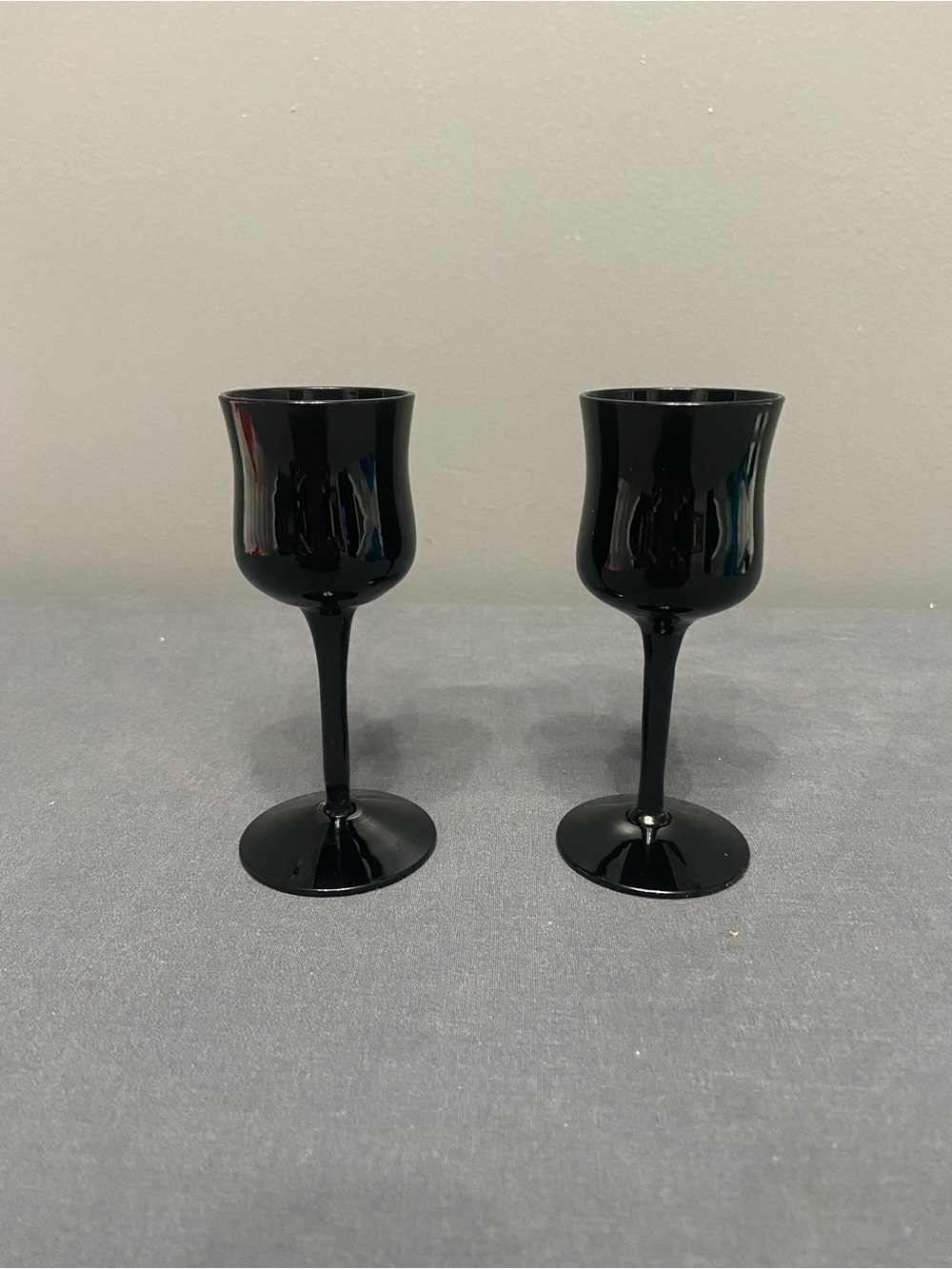 AMERICAN MANOR 2 ebony black glass cordial liqueur stemware amethyst MCM 1960-70